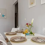 Apartment Stenies'nook Family